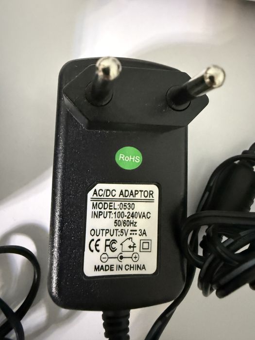 Зарядне на планшет 5V/3A 2.5мм 9V/2A 3.5мм