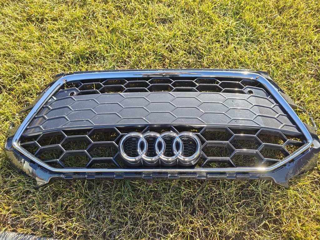 Решетка решітка радіатора ауди а4 Б9 Audi A4 B9 8w0853651eb
