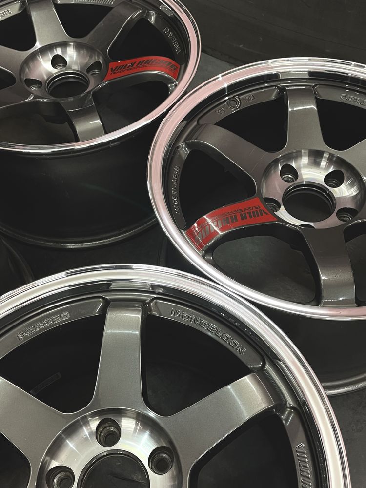 Volk Racing TE37sl 17" 5х114.3 разноширокие