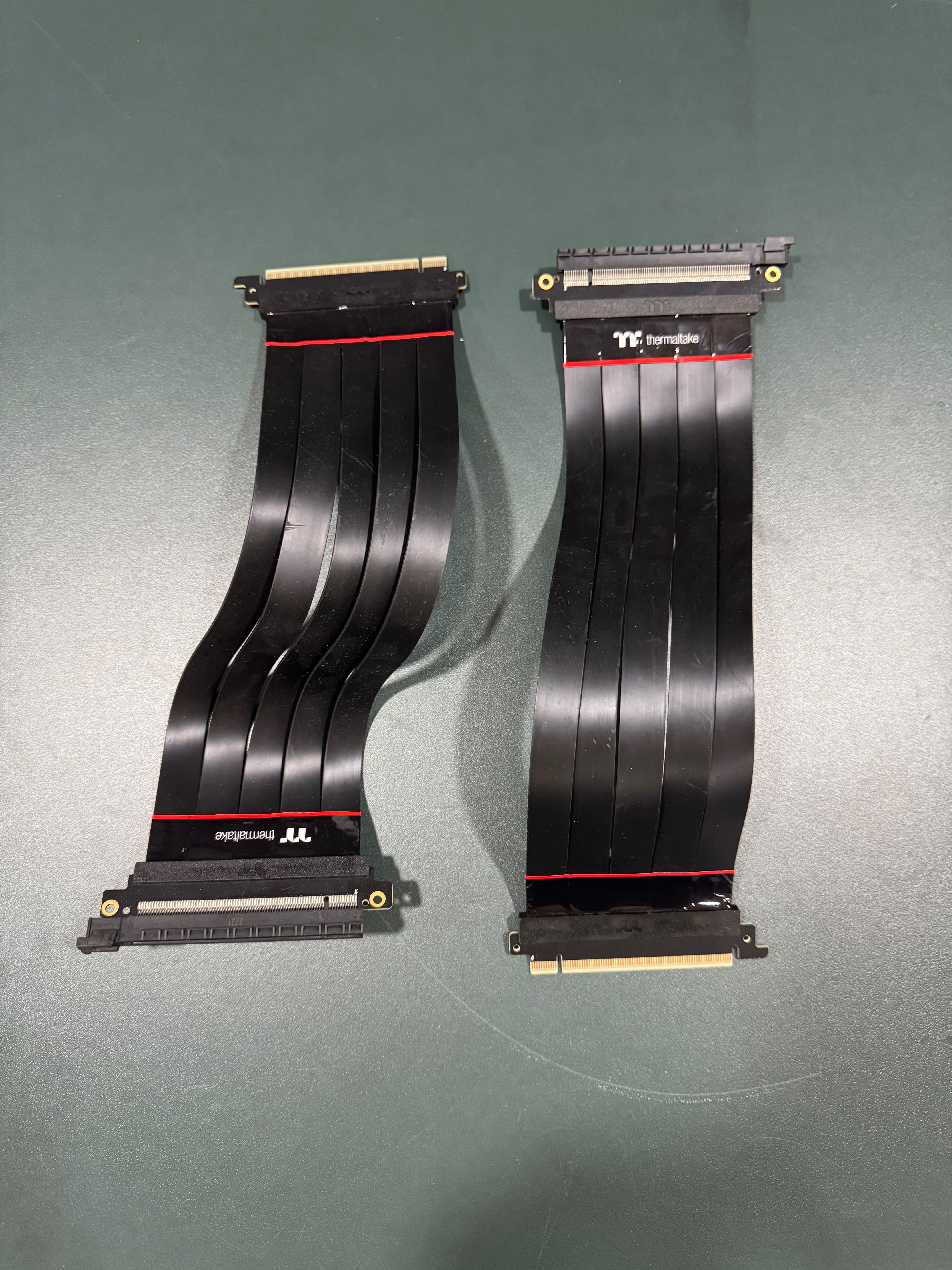 Thermaltake TT Premium Cable Riser PCIe x16 4.0 30cm