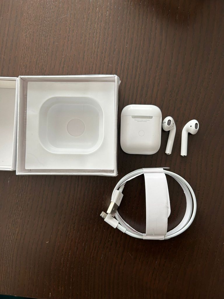 Навушники нові AirPods Apple