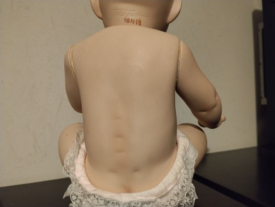 Lalka porcelanowa sygnowana Titus Tomescu
