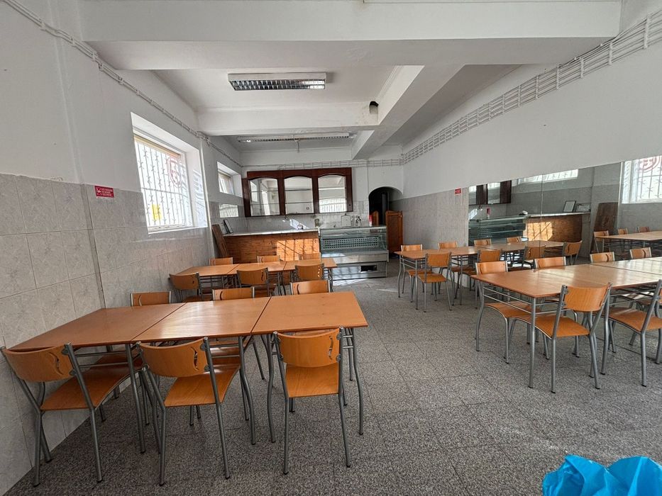 CAFE EQUIPADO 90m2 - Oportunidade -Dafundo (Ideal serviços e comércio)