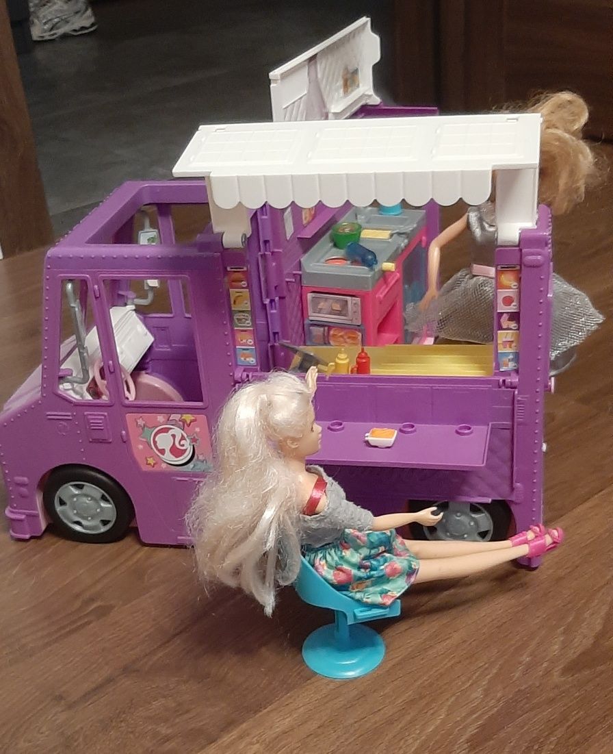 Foodtruck Barbie+lalki  STAN IDEALNY