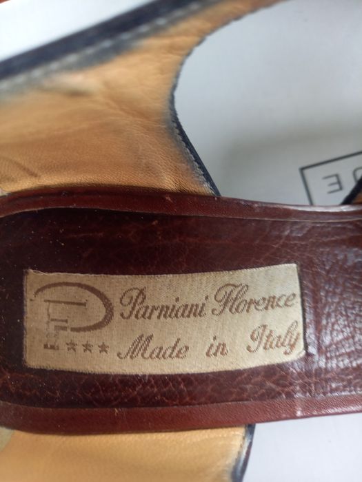 Włoskie brązowe buciki szyte ręcznie