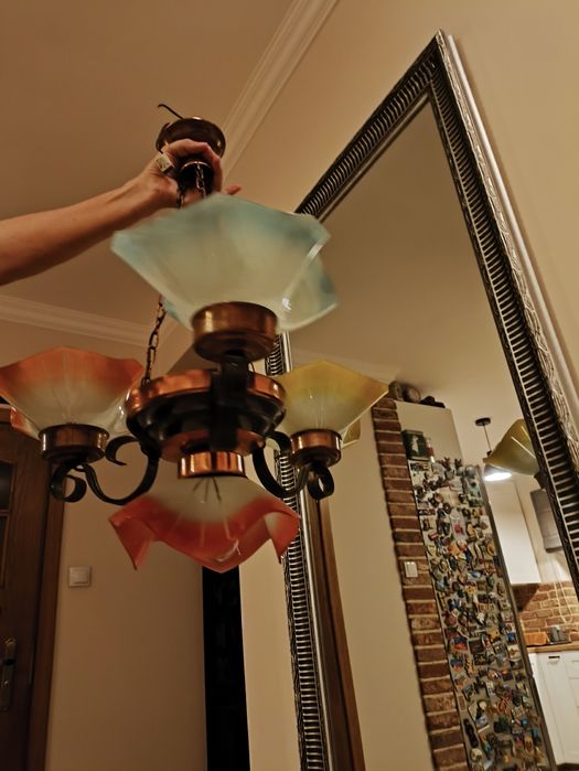 Stary żyrandol z PRL-u antyk