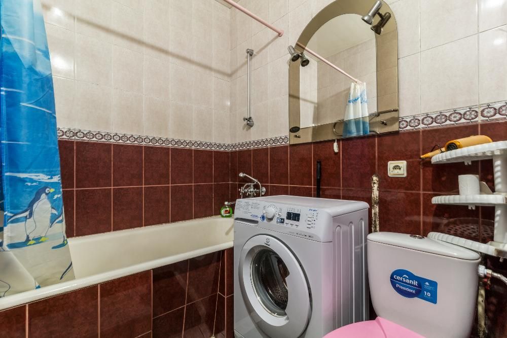 Своя. Центр ,Кёльнский бул. СВЕТ есть ВСЕГДА. Квартиры посутчно