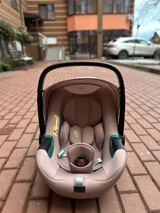 Автокрісло britax romer автолюлька