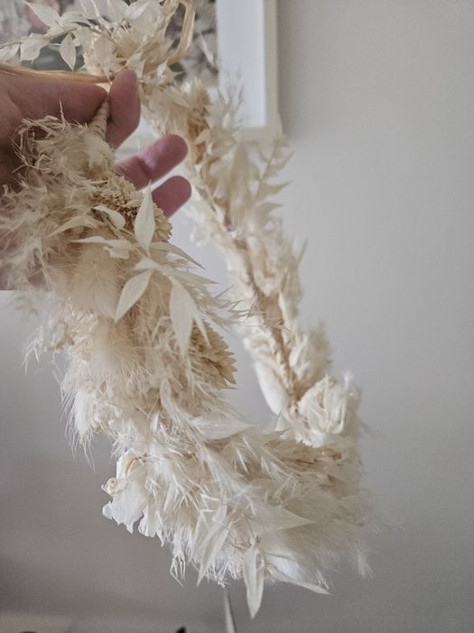 Naturalny wianek ślubny do sesji