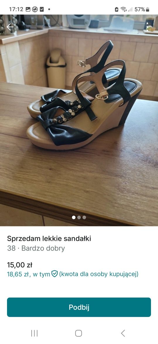 Sprzedam 2 pary sandałów