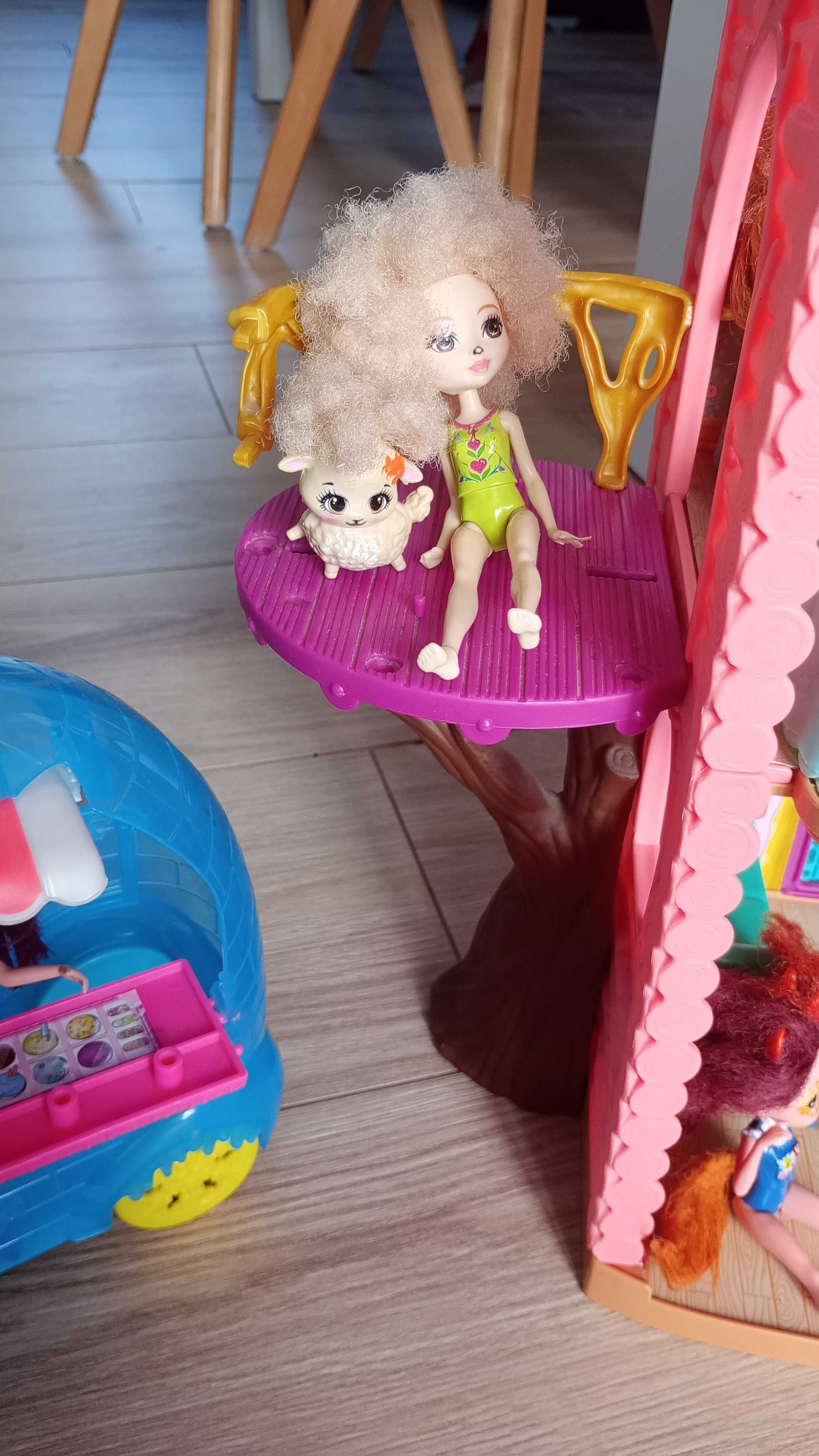 Domek Enchantimals plus lodziarnia, lalki