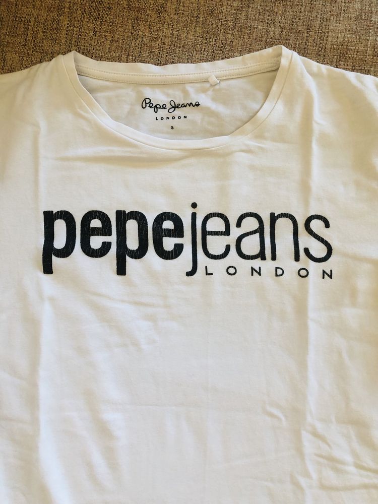 T-shirt Pepe Jeans, branca, tamanho S.