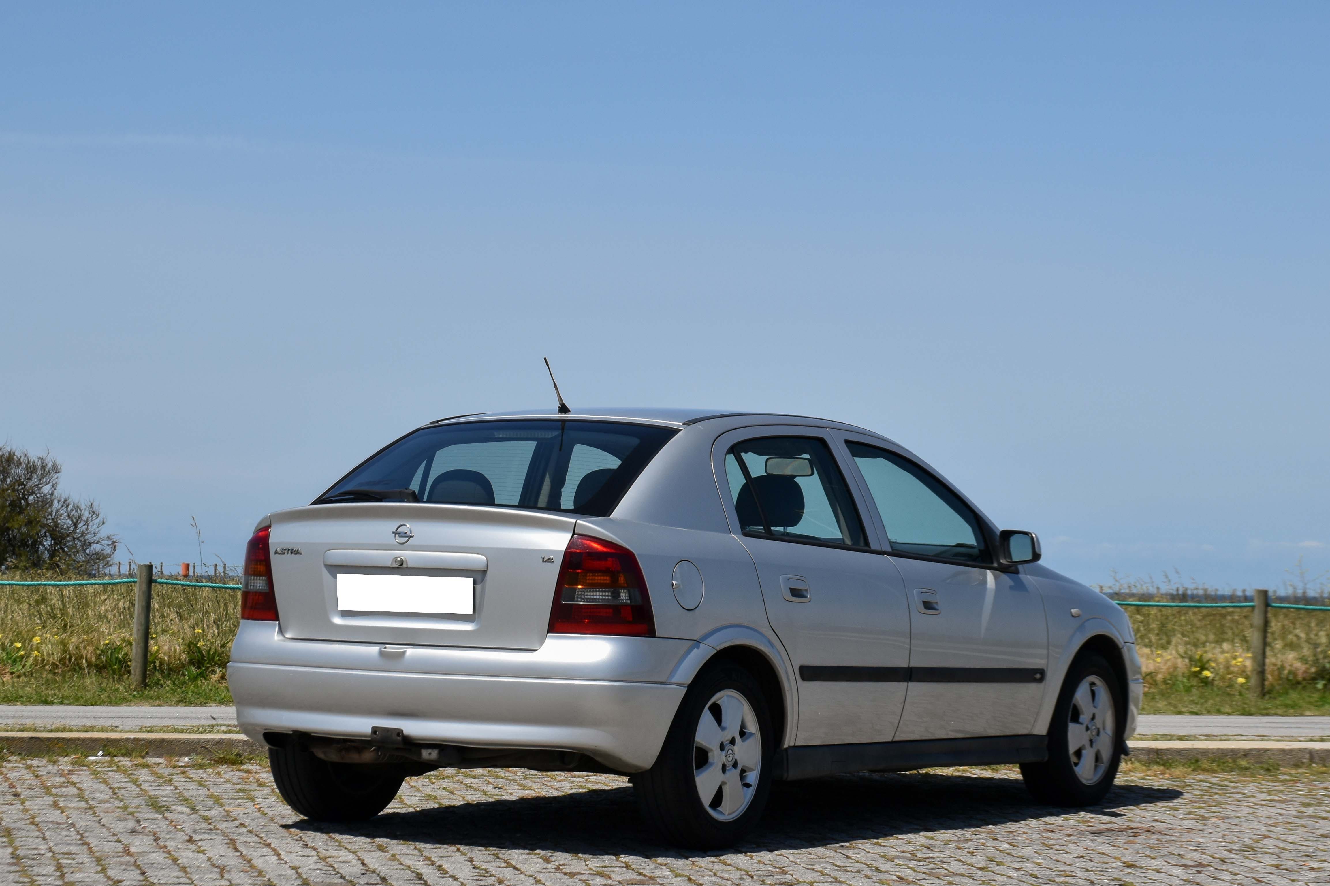 Opel Astra 1.4 - Desde 40€ /mês