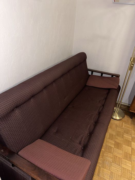 Tapczan rozkładany używany