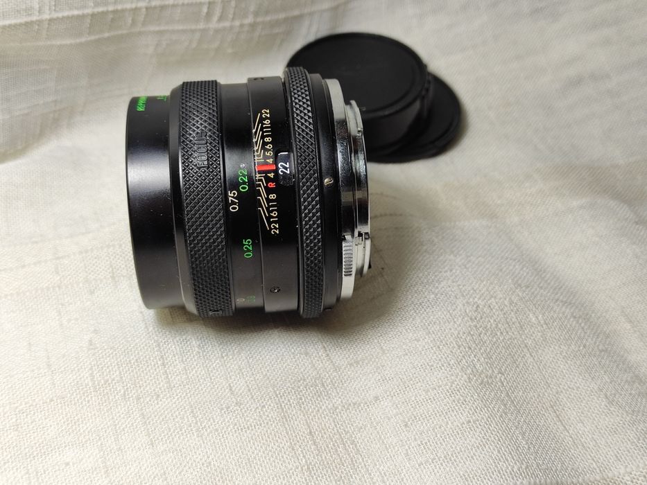 Об'єктив ширококутний Sigma 28/2.8( Olympus OM)