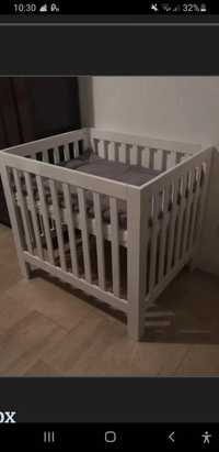Łóżeczko drewniane babybox  kształt kwadratu