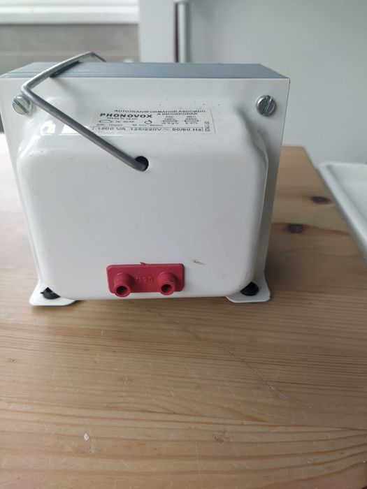 Phonovox Reversible Autotransformer 1500 VA (1050 W), 125–220 V64552992619393121