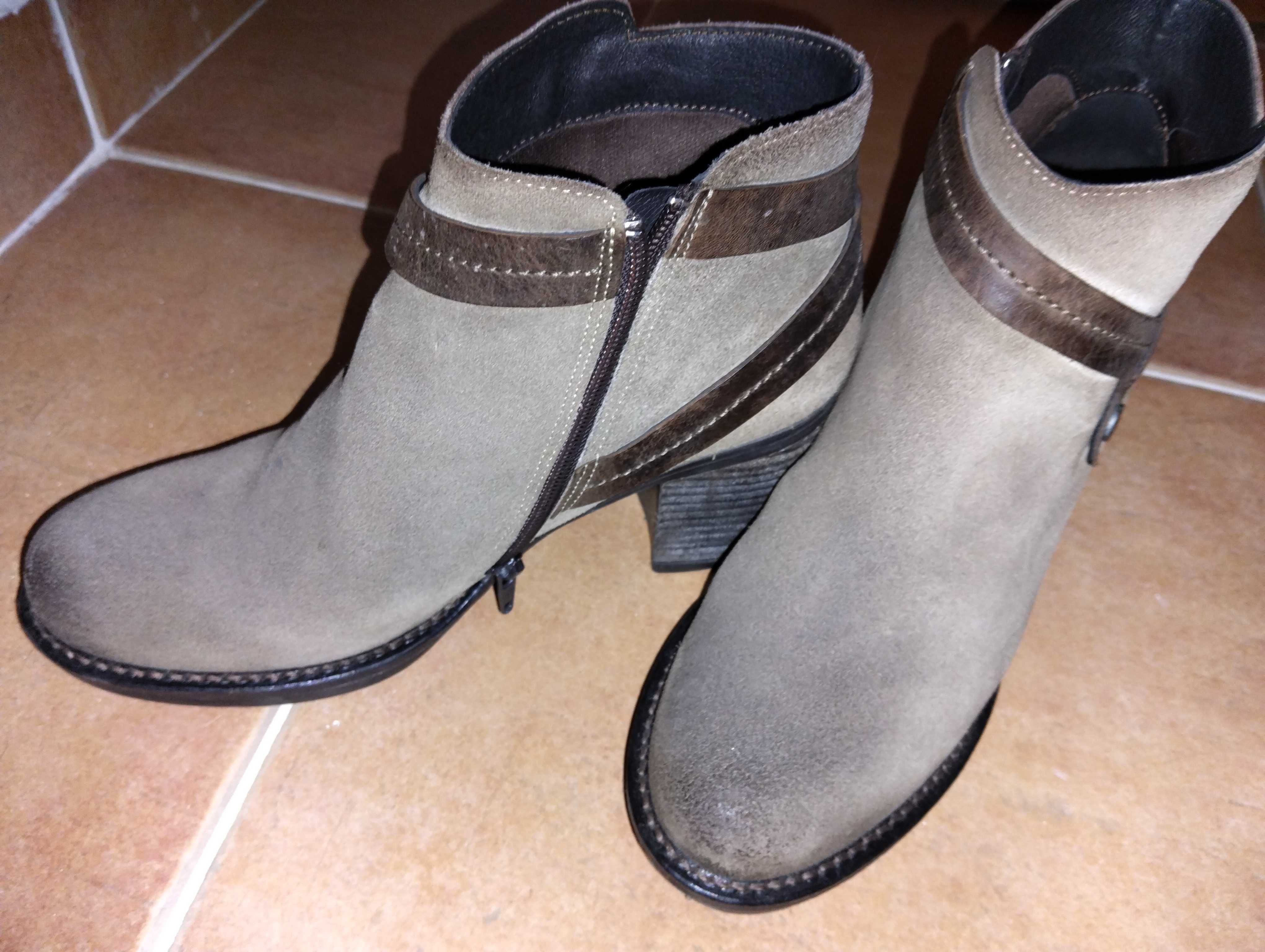 Botas com pouco uso