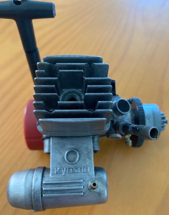 Motor Kyosho GT Nitro RC – Usado