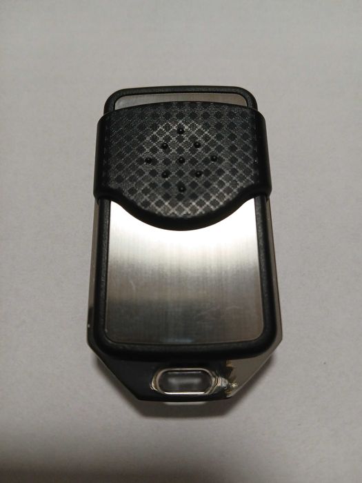 Pilot uniwersalny samokopiujący do bramy, garażu 433,92 MHz