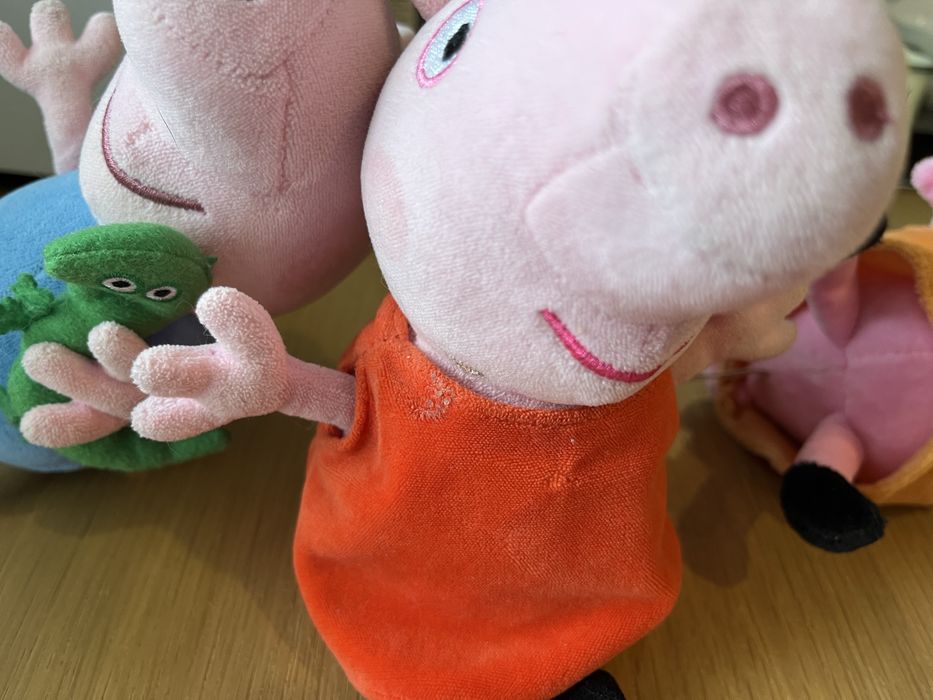 Plecak ze świnką Peppą plus maskotki