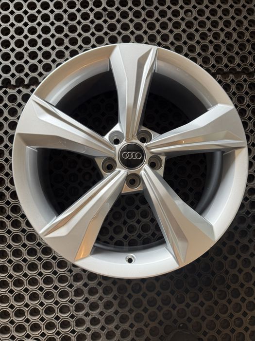 Alufelga  Audi  5 x112 7 J x 19 ET 34