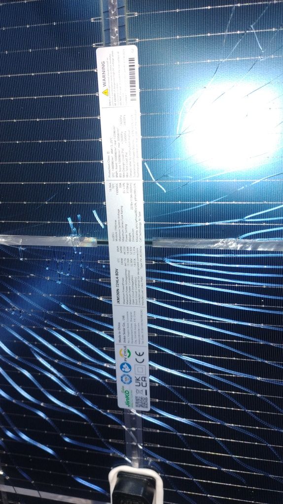 Panel fotowoltaiczny 590W Bifacjal uszkodzony