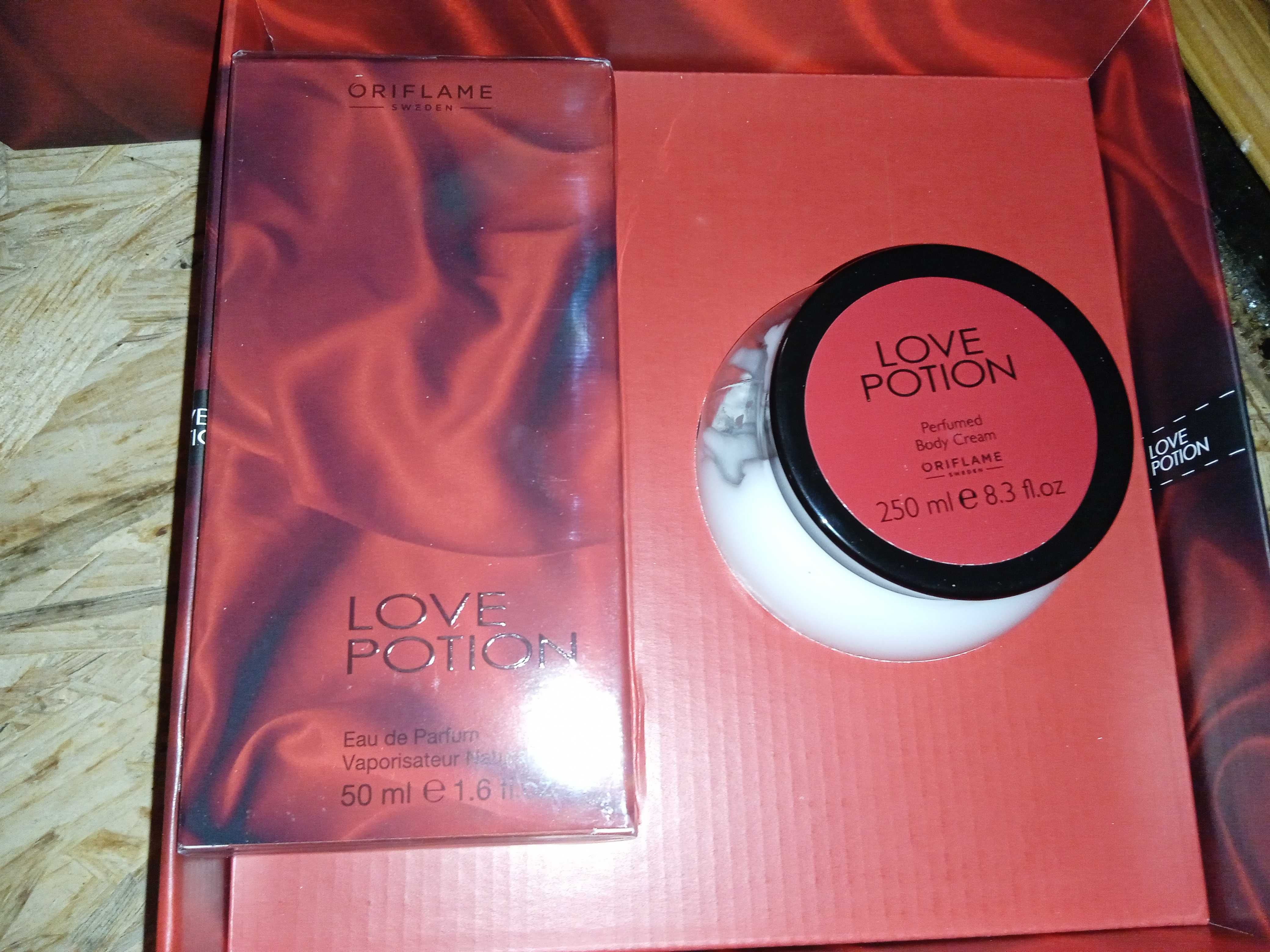 Zestaw kosmetyki Oriflame Love Potion krem perfumowany i perfumy