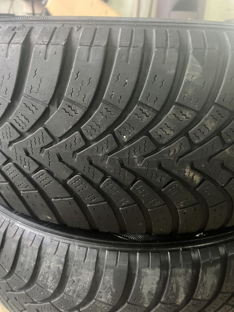 Продам шини 225/60 R18 2шт