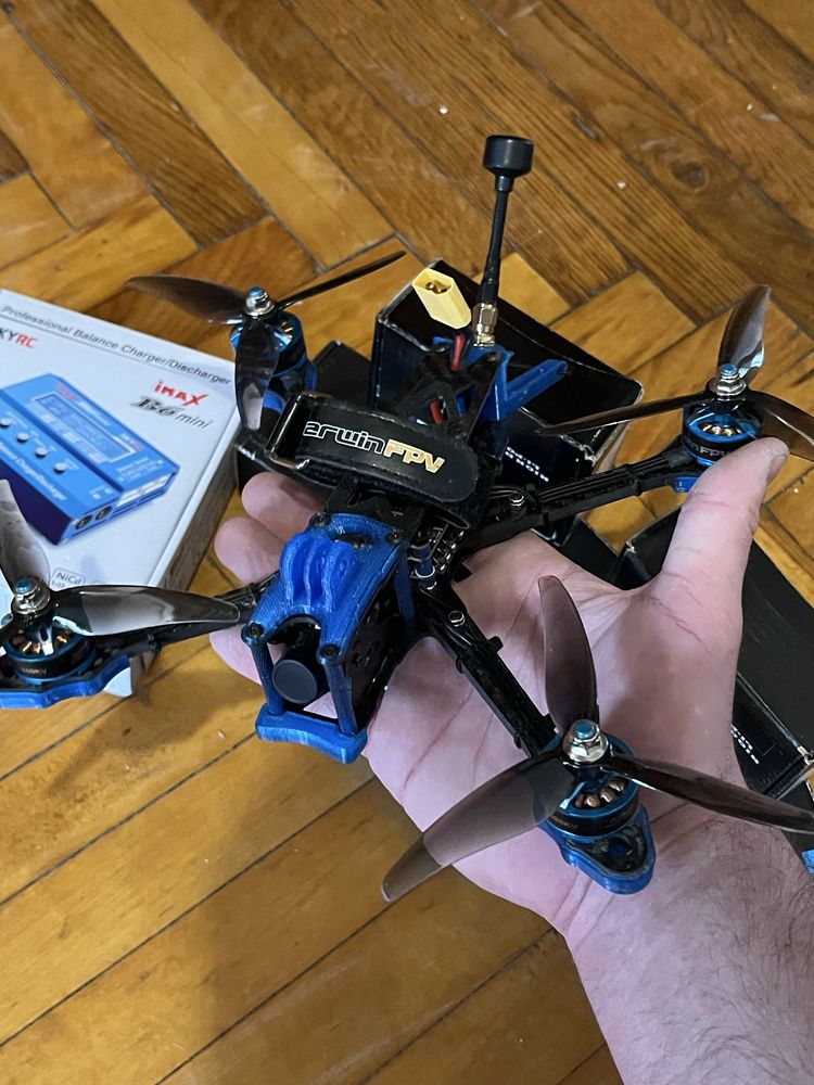 FPV дрон + 5 акумуляторів