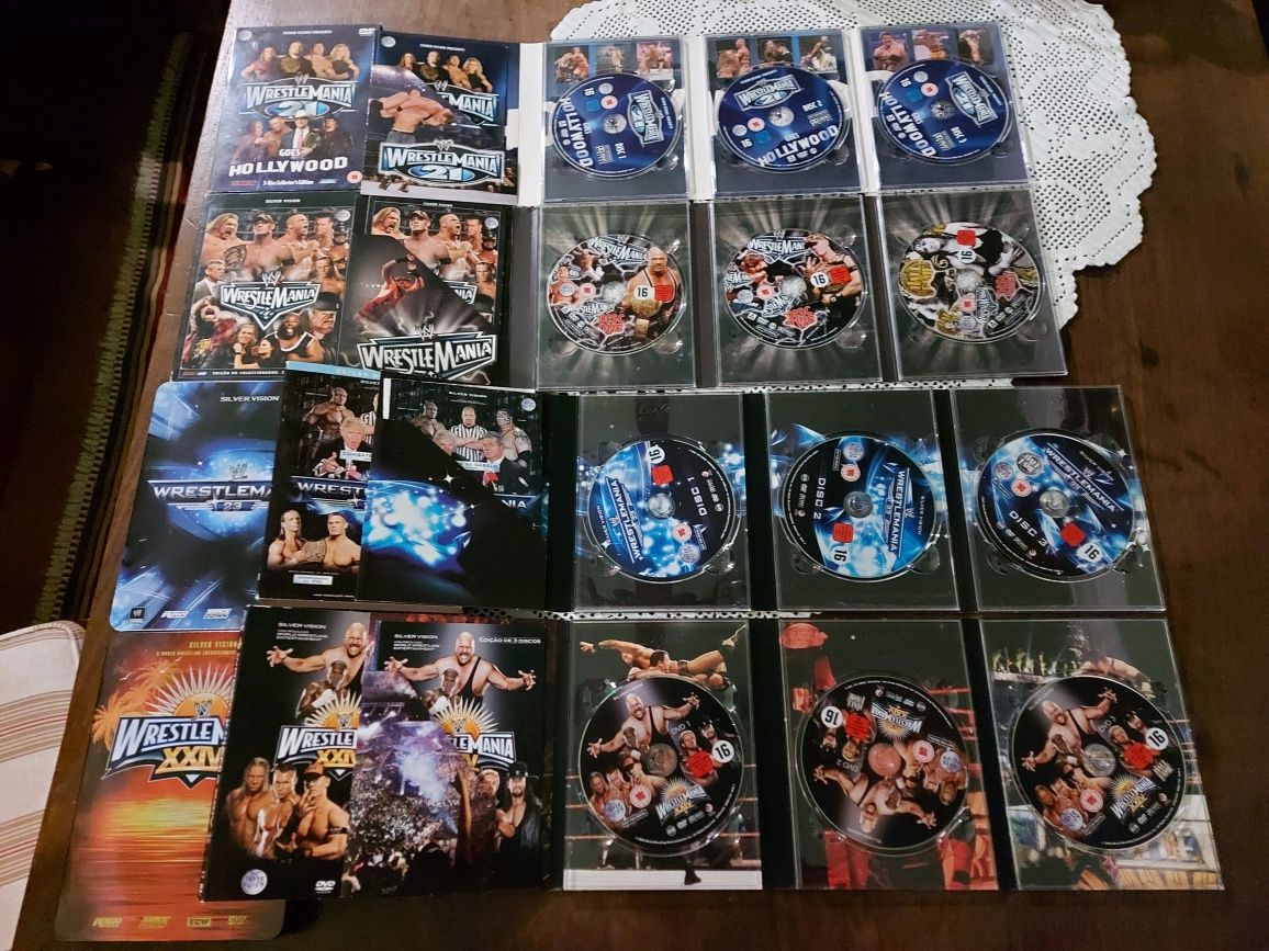 Vendo DVDs da WWE