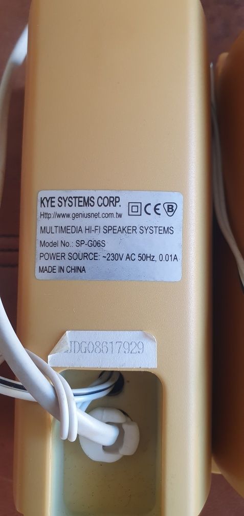 Colunas multimédia hi-fi GENIUS (Kye Systems)
