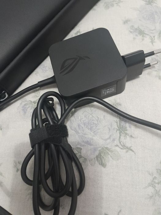ROG Ally X 1Tb + carregador + bolsa