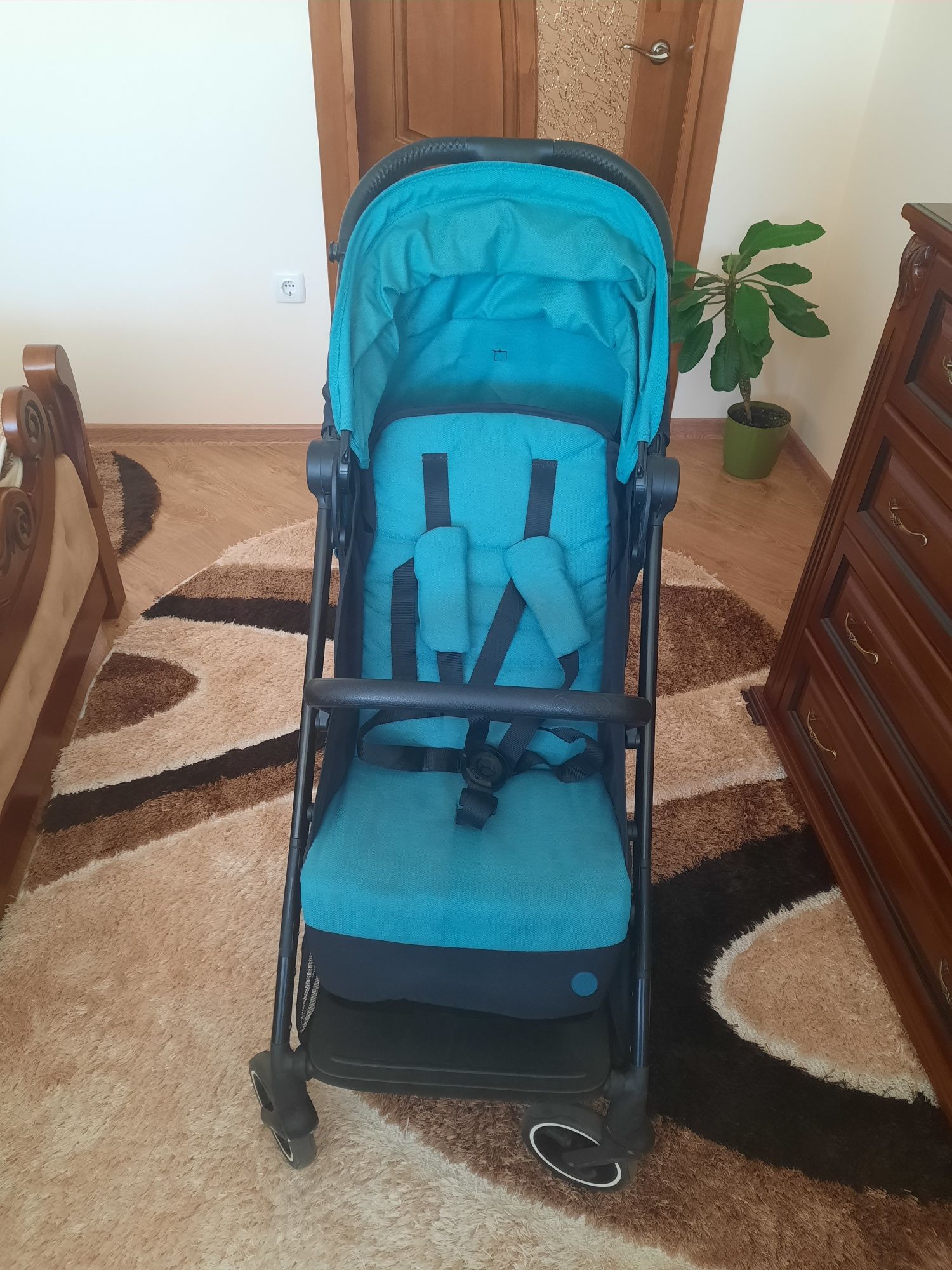 Прогулянковий візок Cybex Beezy