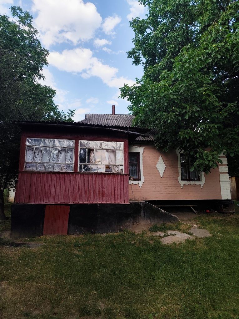 Продається будинок у м. Богуслав, вул. Яблунева