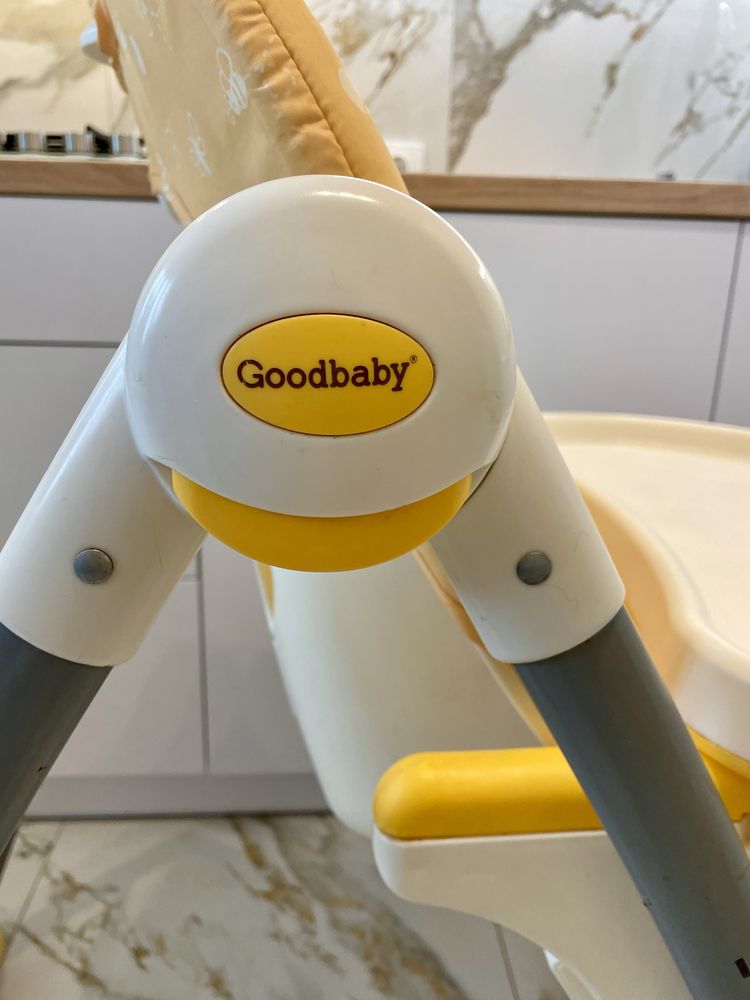 Стільчик для годування Goodbaby (дуже зручний)