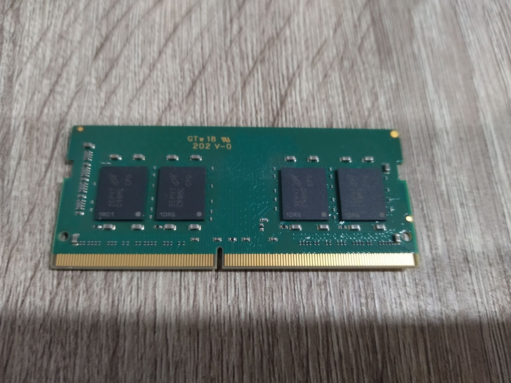 Оперативна пам'ять 8Gb CRUCIAL DDR4 3200MHz