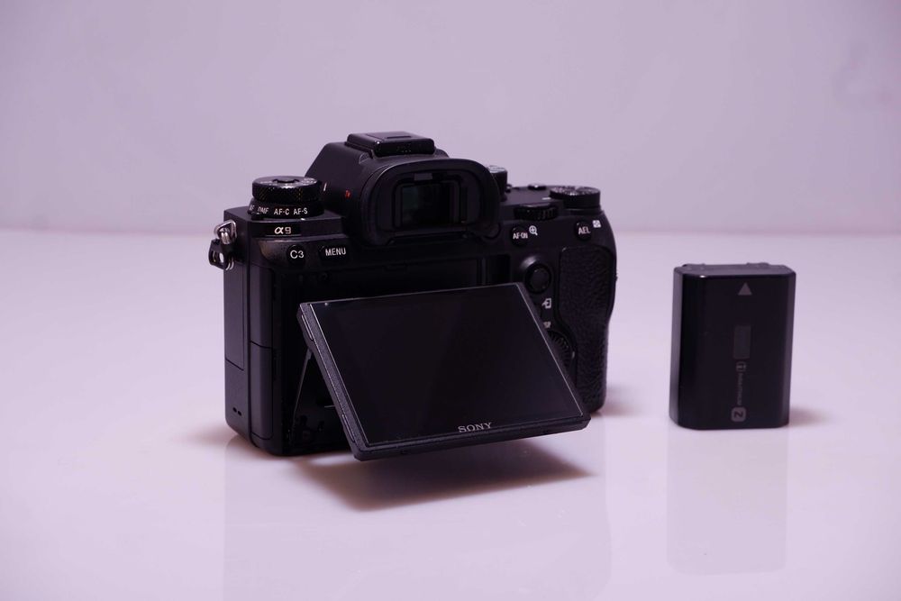 Sony A9 lepszy od A7 III A7 IV matryca Stacked - Idealny stan.