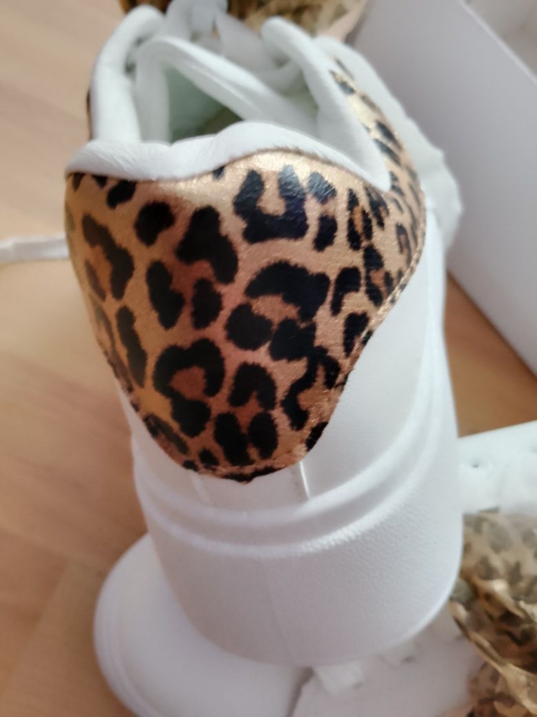 Nowe piękne buty z dodatkiem panterki 37