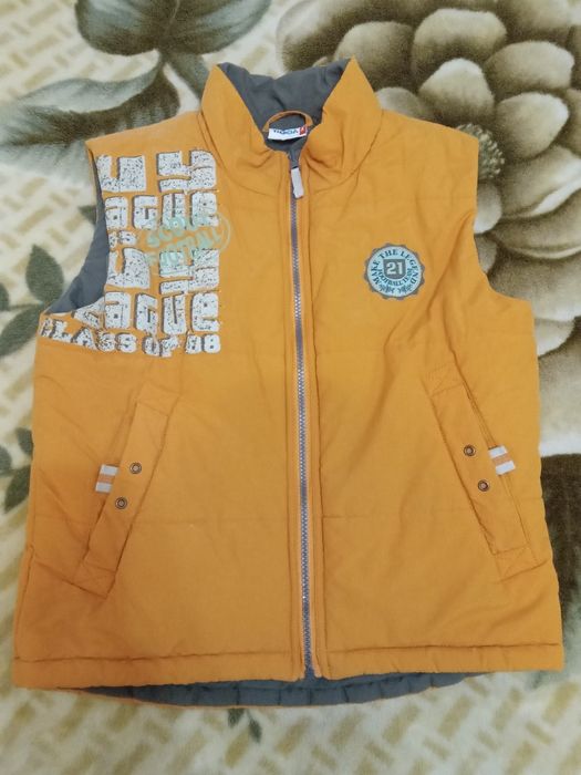 Жилетка на хлопчика 140