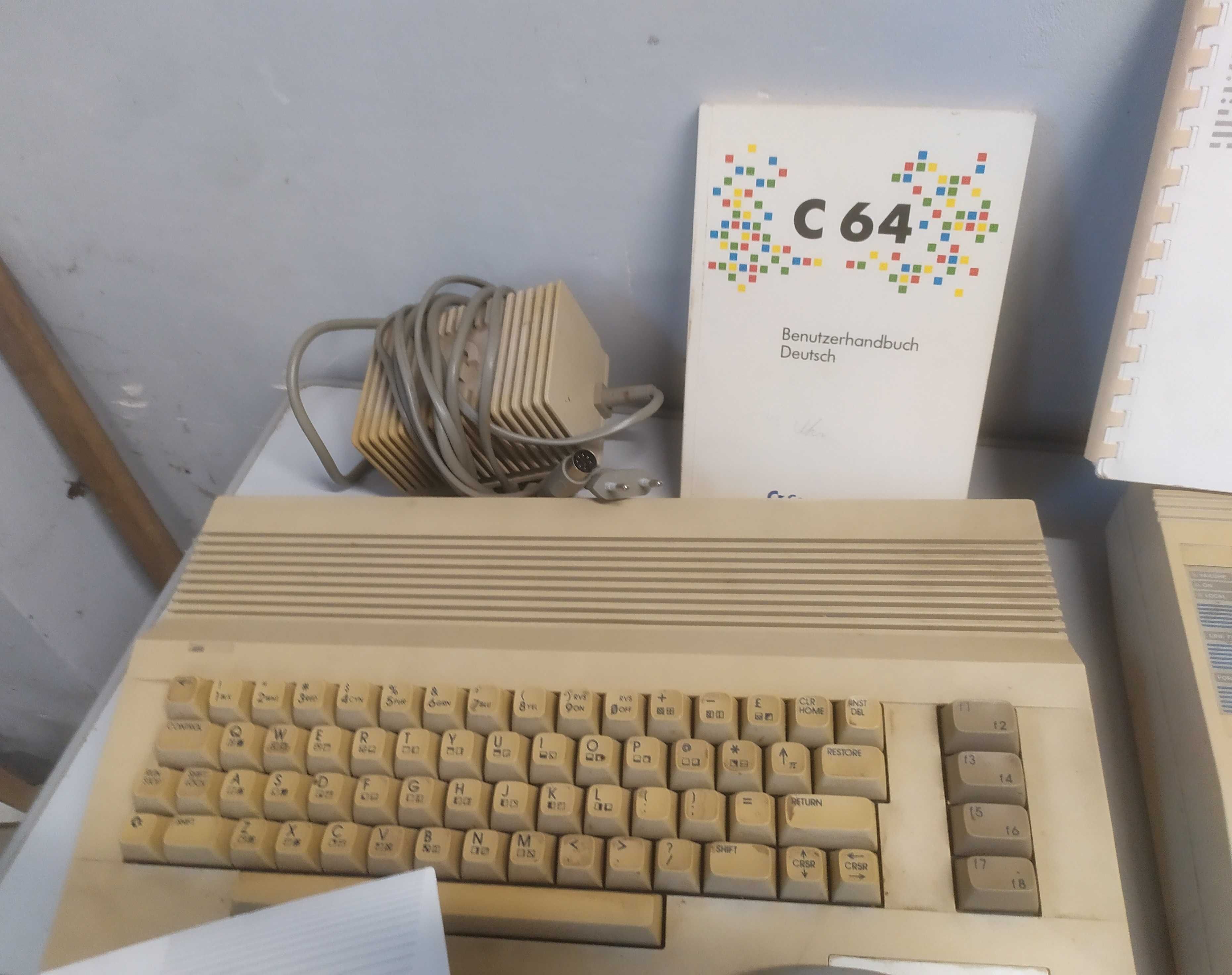 Commodore C64 komputer