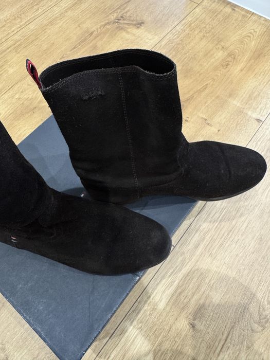 Botki damskie zamszowe Tommy Hilfiger