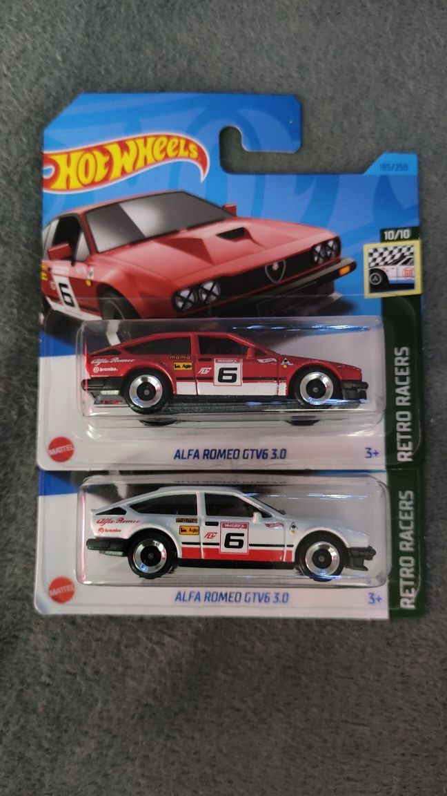 Hot Wheels 2x Alfa Romeo GTV6 3.0