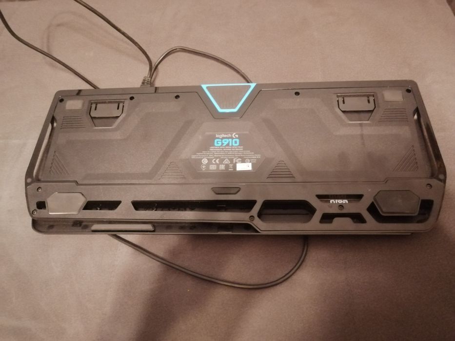 Klawiatura logitech g910 na części