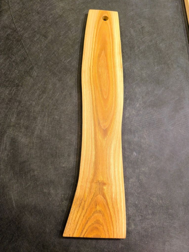 Deska dębowa lita RYBA SUSHI 80x15x2cm - do serwowania posiłków HANDMA