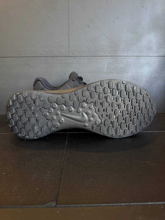 Кросівки Nike Revolution 7 FB2207-005 (43)