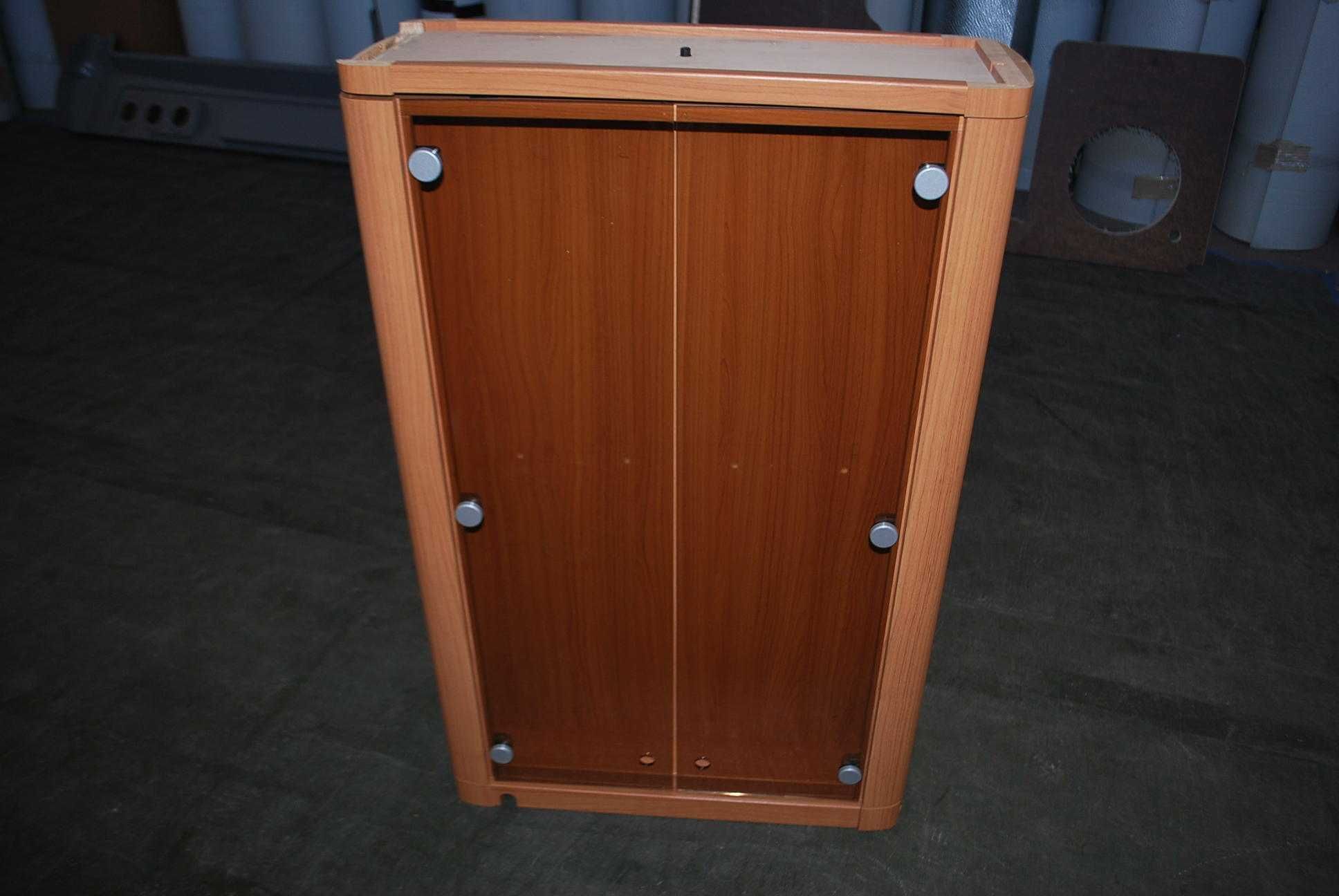 Szafka obrotowa HOBBY do kempingu/ kampera