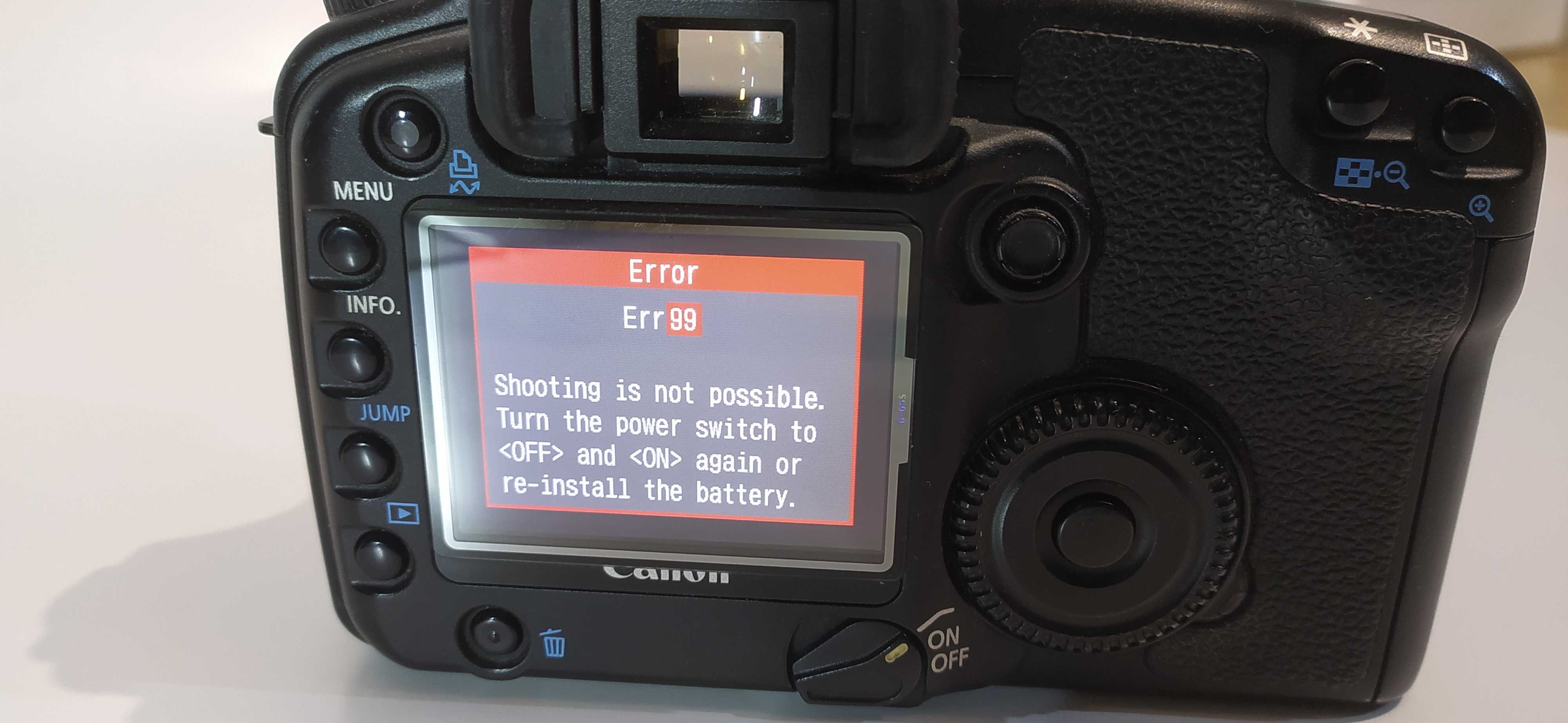 Canon EOS 30D – Uszkodzony, "błąd 99"