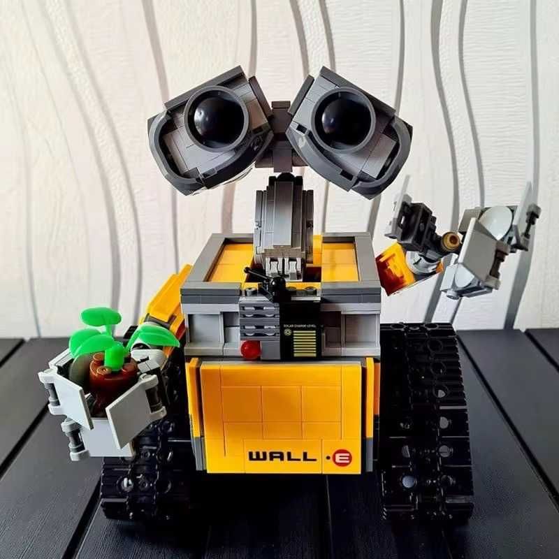Zestaw klockow figurka robot jak L E G O wall-e 687 elementow