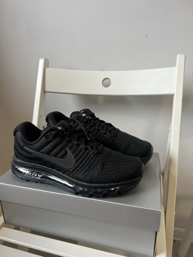 Nowe Air Max 2017. 42,5